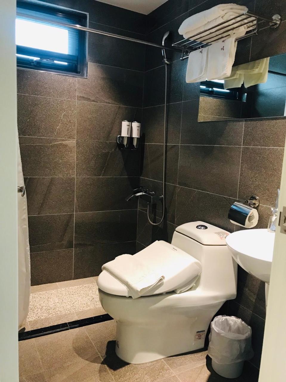 San Yuan Guest House Jinning Ngoại thất bức ảnh